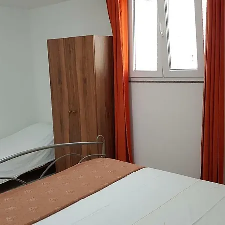 Appartamento Newly Renovated Apartment;100m To The Beach!!!