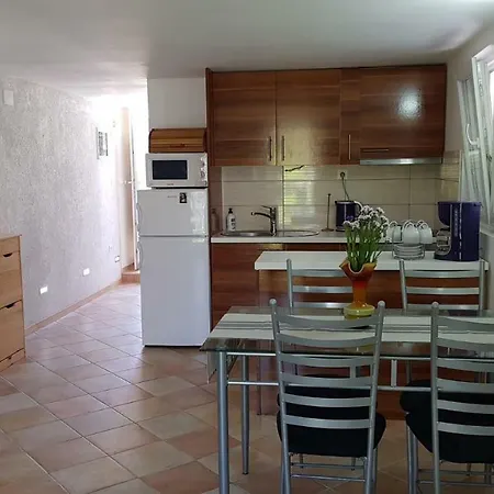 Newly Renovated Apartment;100m To The Beach!!! * Privlaka (Zadar)